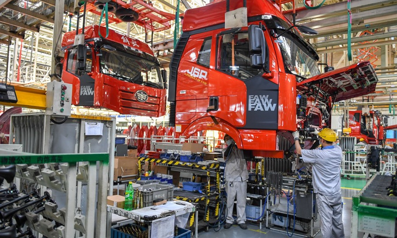 China’s Official Factory PMI Returns to Expansion at 50.1 in September