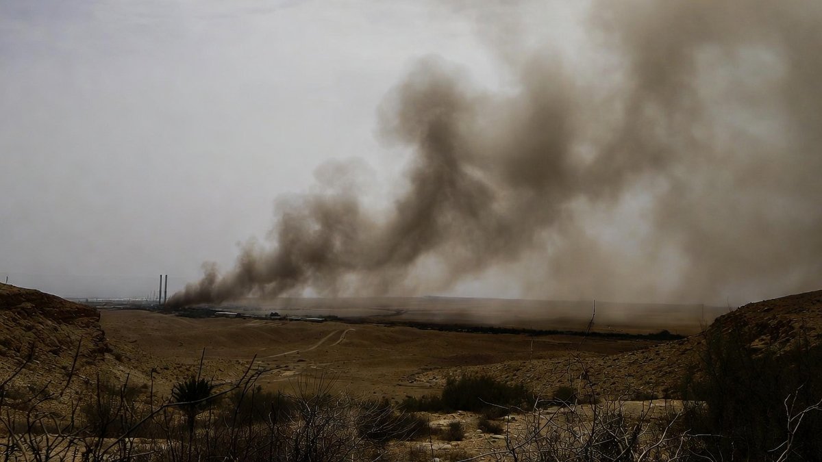 Iran Strikes Israeli Infrastructure in Negev as Conflict Escalates