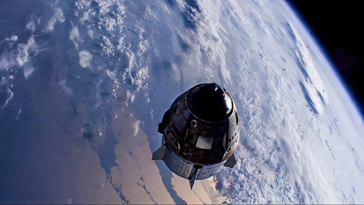 Orion Will Re-Enter Earth's Atmosphere at 40,000 km/h Generating 5,000°F of Heat