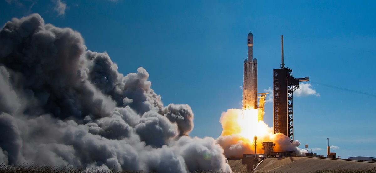 SpaceX Successfully Launches 6,500 Pounds of Cargo to International Space Station