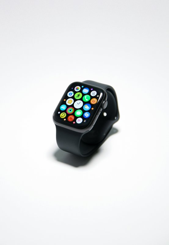 Telegram Returns to Smartwatches After Years Away — Native Apps Now Live for Apple Watch and Wear OS