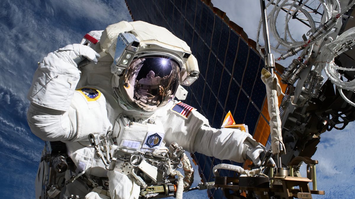 NASA Postpones January 8 Spacewalk Due to Unspecified Astronaut Medical Concern