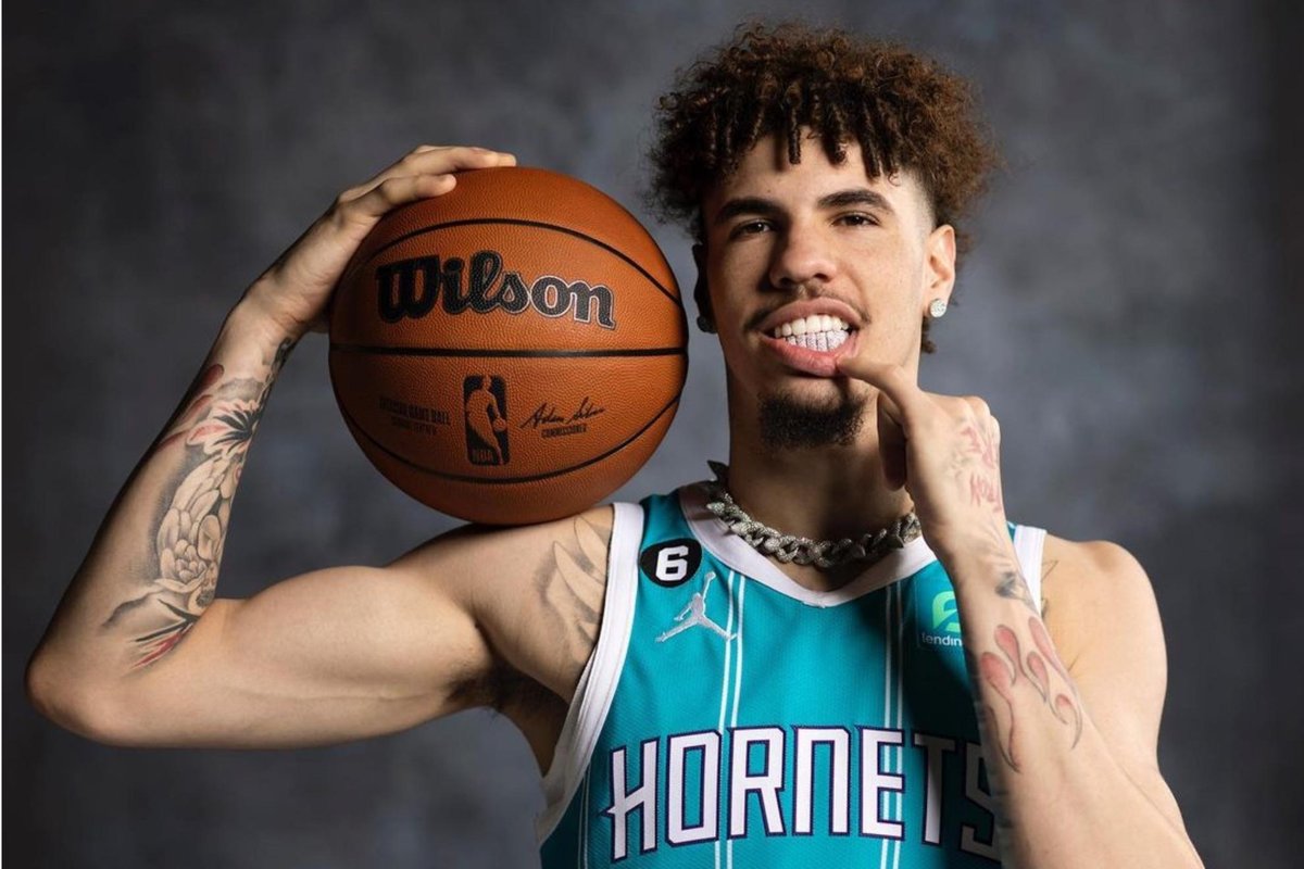 LaMelo Ball Erupts for 9 Three-Pointers as Hornets Stun Lakers 135-117